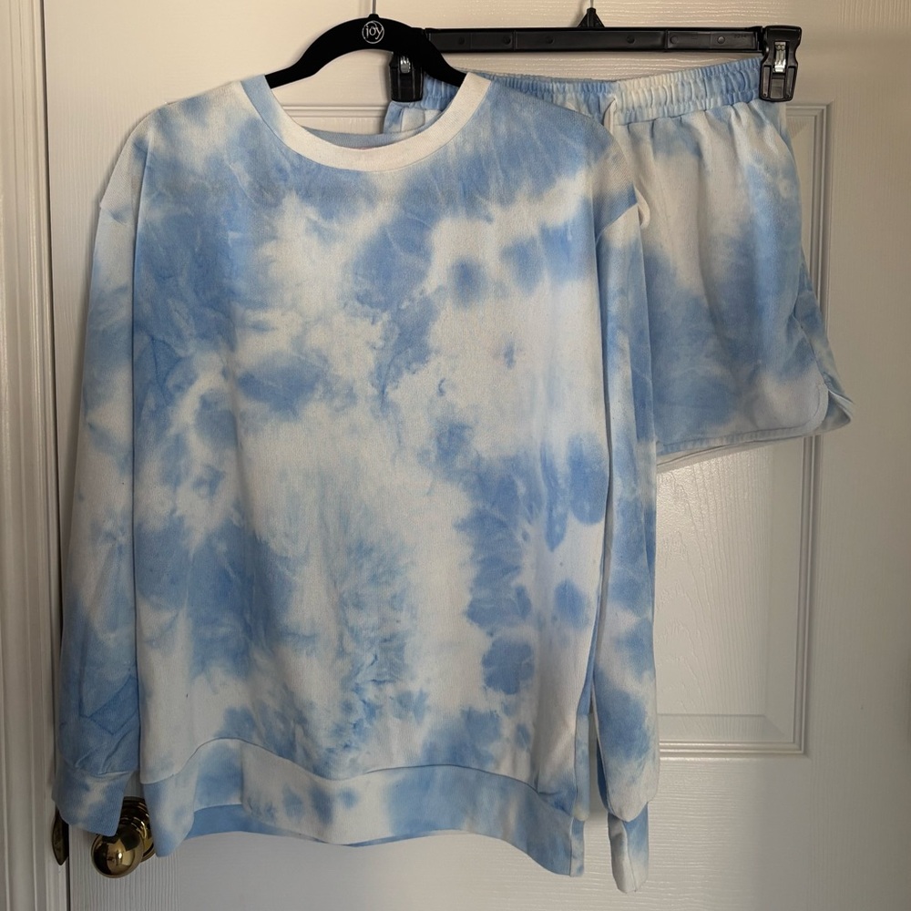Pink Lily Blue and White Casual Set